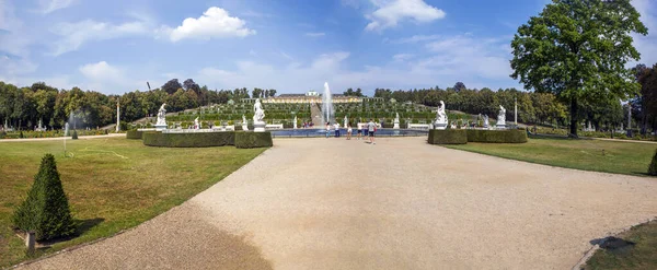 Potsdam Allemagne Août 2019 Photo Grande Fontaine Dans Parc Sanssouci — Photo