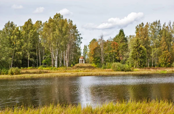 Arbor Rotunda Shore Pond Estate Demidov Sivoritsy Village Nikolskoye Gatchina — Stock Photo, Image