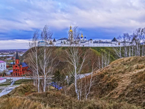Tobolsk Kreml Och Den Romersk Katolska Kyrkan Den Heliga Treenigheten — Stockfoto