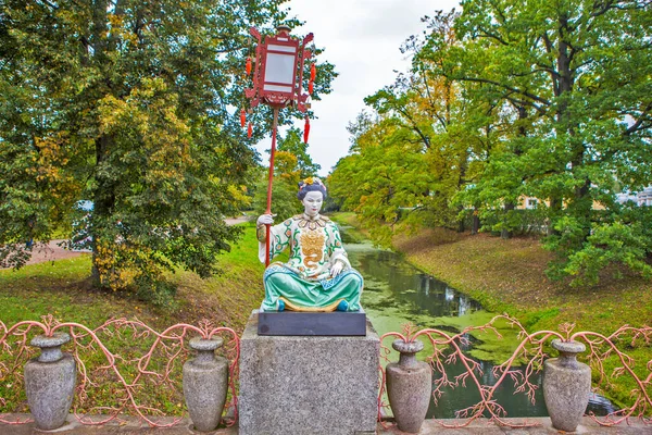 Pushkin Russia September 2019 Photo Sculpture Chinese Woman National Dress — Stock Photo, Image