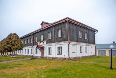 19. yüzyılın Kuzey Koltuk Binası Valdai Iversky Manastırı. Novgorod bölgesi. Selvitsky Adası. Rusya