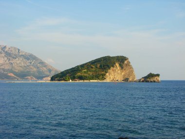 St. Nicholas Adası deniz manzaralı, Budva, Karadağ