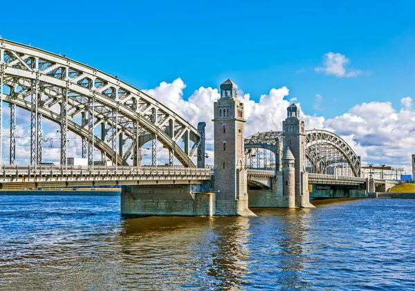 Большеохтинский Мост Император Петр Санкт Петербург Россия — стоковое фото