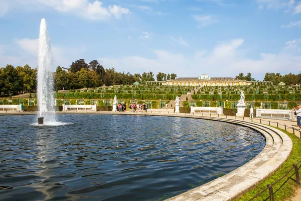 Potsdam Allemagne Août 2019 Photo Grande Fontaine Dans Parc Sanssouci — Photo