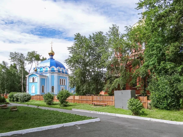 グライビング教会や神の母のアイコンの教会 悲しみすべての喜び 修道院を ニジニ タギル スヴェルドロフスク地方 ロシア — ストック写真
