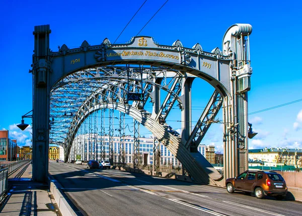 Bolsheokhtinsky Bridge Emperor Peter Great Inglés San Petersburgo Rusia — Foto de Stock