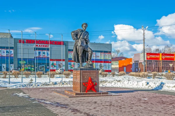 Irbit Russia Marca 2020 Zdjęcie Bulwaru Zwycięstwa Aleja Irbitów Bohaterowie — Zdjęcie stockowe