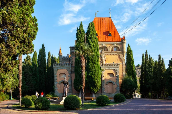 Utes Crimea September 2016 Foto Territoriet För Sanatoriet Cliff Vid — Stockfoto