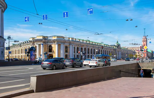 Petersburg Rússia Maio 2020 Foto Nevsky Prospect Desabitado Com Bandeiras — Fotografia de Stock