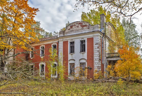 Höst Landskap Gamla Huset Övergiven Byggnad — Stockfoto