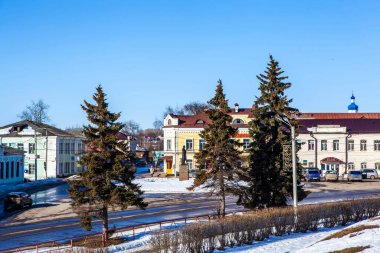 Lenin Meydanı 'ndaki V.I.Lenin Anıtı. Yuryev-Polsky. Vladimir bölgesi. - Rusya. 20 Mart 2021