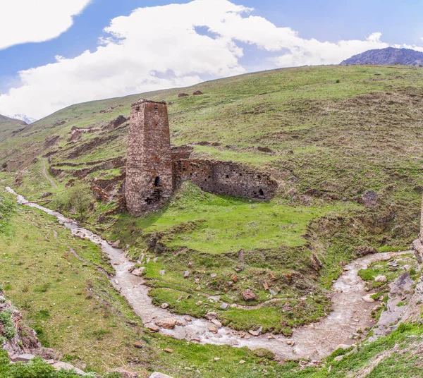 Torre Inferior Nas Margens Rio Komidon Complexo Arquitetônico Medieval Edifícios — Fotografia de Stock