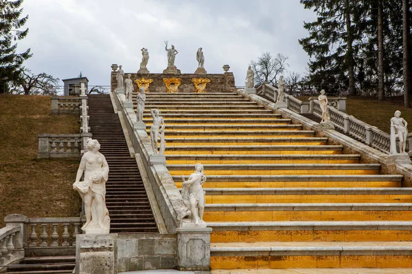 Cascade Gouden Berg Aardvorets Peterhof Sint Petersburg Rusland April 2021 — Stockfoto