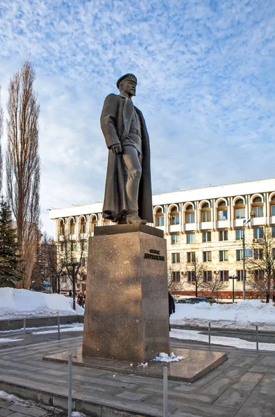 Pomnik Feliksa Edmundowicza Dzierżyńskiego Ufa Republika Baszkortostanu Rosja Marca 2021 — Zdjęcie stockowe