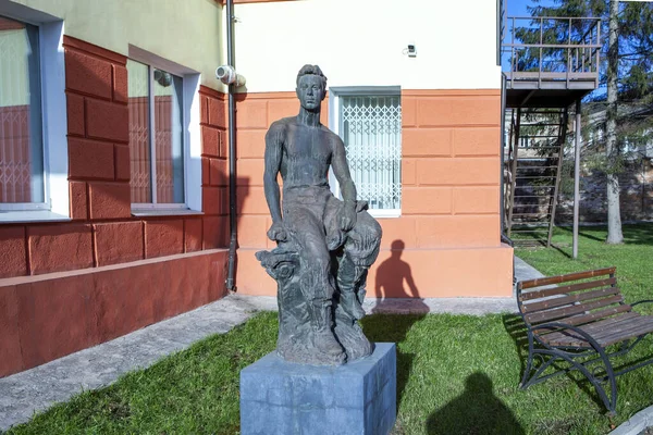 Rzeźba Młodość Niżny Tagil Obwód Swierdłowski Rosja Listopada 2020 — Zdjęcie stockowe