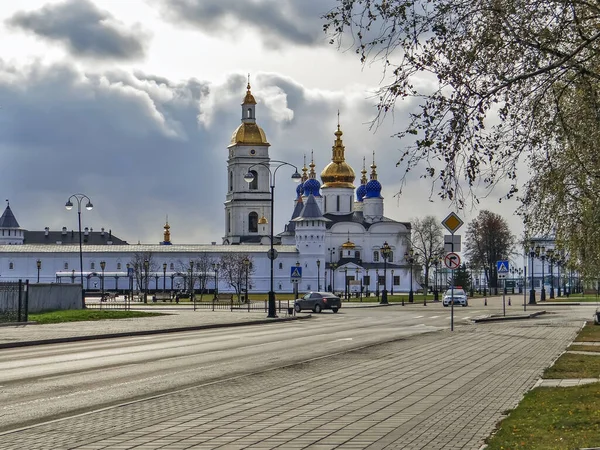 Tobolsk Kremls Dominanter Sofiakatedralen Klocktornet Katedralen Och Gostiny Dvor Det — Stockfoto