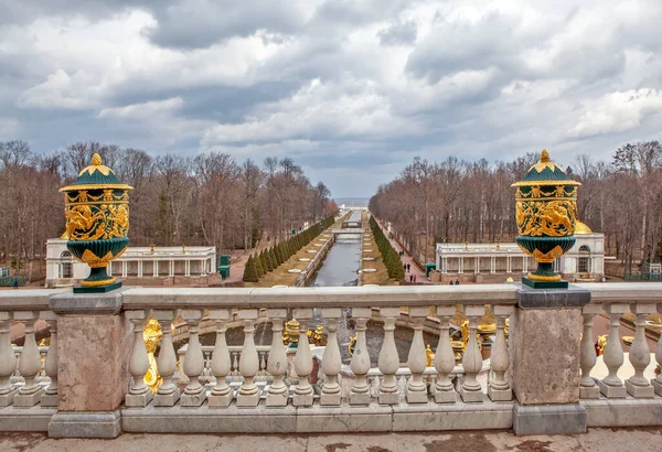 Vases Fence Observation Deck Grand Cascade Petrodvorets Peterhof Petersburg Russia — Stock Photo, Image