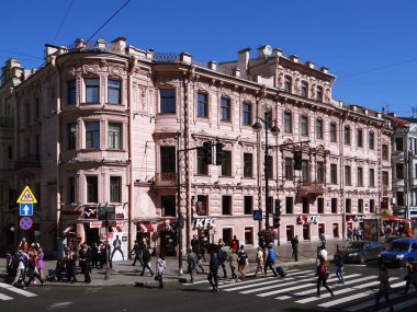 Yakovlevlerin karlı evi. Nevsky Prospect, 96 yaşında. Mayakovsky Caddesi, 1. St. Petersburg 'da. - Rusya. 16 Ağustos 2013