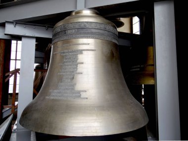 Peter ve Paul Katedrali 'nin çan kulesinin çanı. St. Petersburg 'da. - Rusya. 2 Ağustos 2013