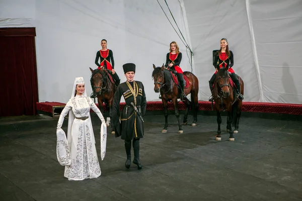 Binicilik Tiyatrosunun Performansı Narts Hughkavkaz Kuzey Osetya Rusya Mayıs 2021 — Stok fotoğraf