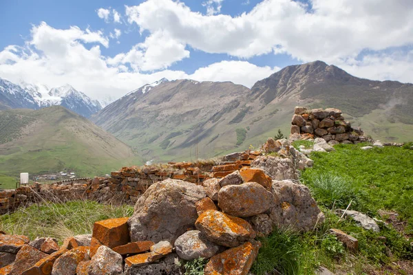 Arkasında Dağlar Olan Kırsal Alan Kamunta Köyü Digoria Dağı Kuzey — Stok fotoğraf