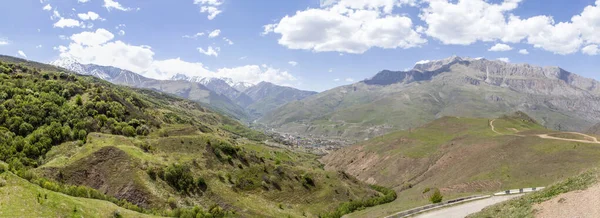 Ruta Escénica Fiagdon Dargavs Con Vistas Las Montañas Osetia Del — Foto de Stock
