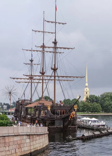 Picturesque View Neva Flying Dutchman Ship Restaurant Peter Paul Fortress — Stock Photo, Image