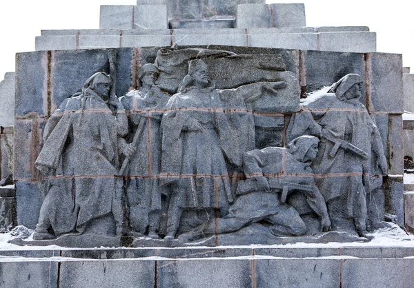 Bas Relevos Glorificando Heroísmo Grande Guerra Patriótica Pedestal Obelisco Para — Fotografia de Stock