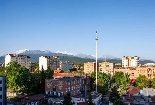 Blick Auf Vladikavkaz Und Berge Wladikawkas Nordossetien Russland Mai 2021 — Stockfoto