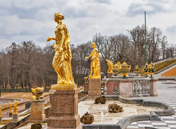 Skulpturen Der Grand Cascade Petrodworez Peterhof Petersburg Russland April 2021 — Stockfoto