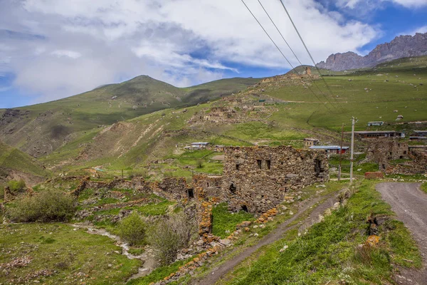 Complejo Arquitectónico Medieval Edificios Residenciales Varios Pisos Con Torres Mountain — Foto de Stock