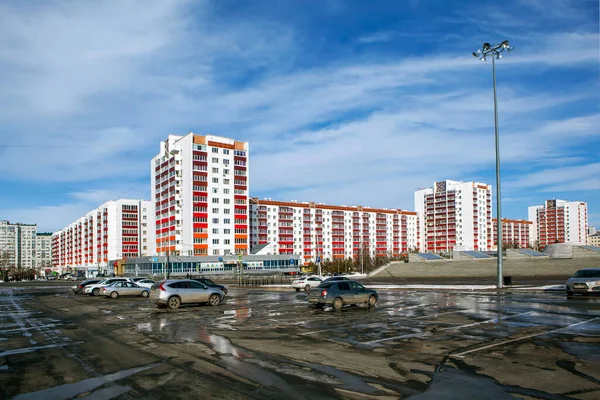 Edifícios Modernos Rua Zaki Validi Ufa República Bashkortostan Rússia Março — Fotografia de Stock