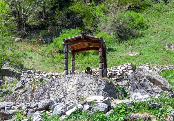 Lugar Encuentro Para Ancianos Santuario Rekom Pueblo Dzuarikau Osetia Del — Foto de Stock