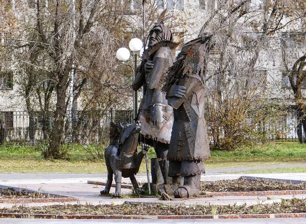Sculptural Composition Robinson Crusoe Friday Dog Tobolsk Tyumen Region Russia — Stock Photo, Image