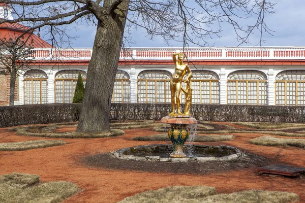 Paleis Tuin Van Monplaisir Zuidkant Fontein Sculptuur Van Jonge God — Stockfoto