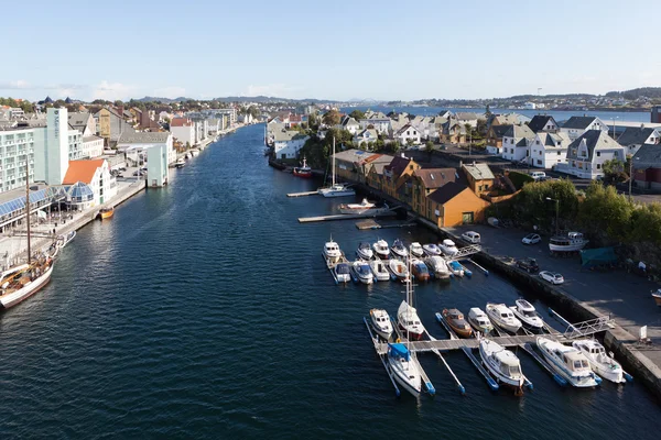 Udsigt over Haugesund. Norge . - Stock-foto