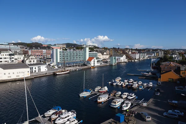 Udsigt over Haugesund. Norge . - Stock-foto