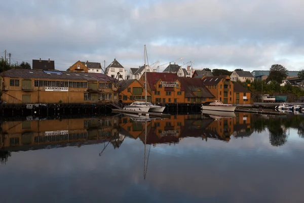 Ráno v haugesund. Norsko. — Stock fotografie