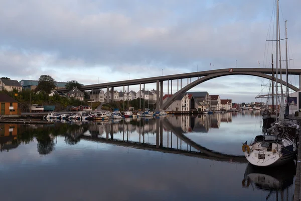 Ráno v haugesund. Norsko. — Stock fotografie