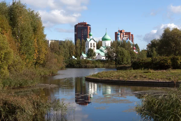 Church in Pulkovo park. St. Petersburg. Russia. — Stock Photo, Image