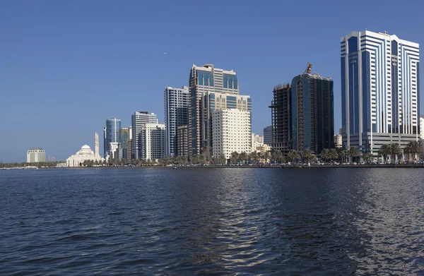 Lagunu Khalid. Sharjah. Spojené arabské emiráty. — Stock fotografie