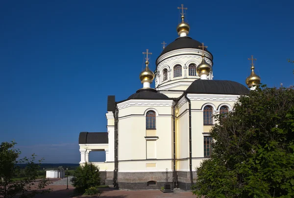 Merkushino. Kathedraal van de aartsengel Michaël. — Stockfoto