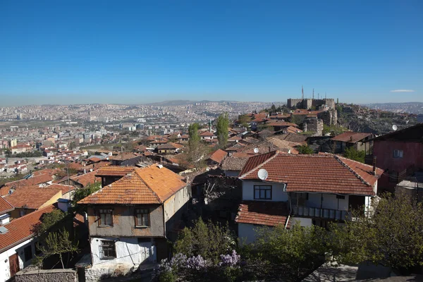 Панорама Анкара и крепость Ак-Кала на холме Хиссар. Турция . — стоковое фото