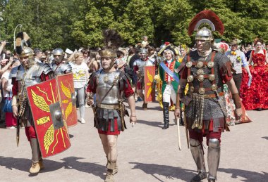 Pavlovsk, Rusya - 18 Temmuz 2015: Beşinci Makedonya Lejyonu (Lejyon V Macedonica fotoğrafı)