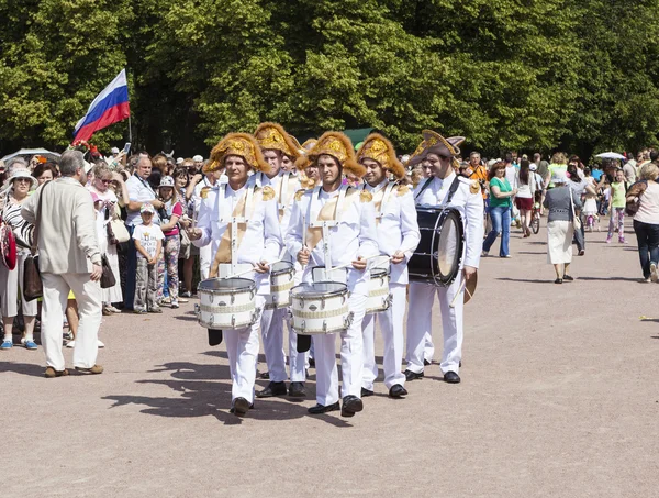 PAVLOVSK, RUSSIA - 18 LUGLIO 2015: Foto del tempo di batteria dei batteristi ". — Foto Stock