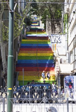 Istanbul, Türkiye - 11 Mayıs 2015: En fotoğraf renkli merdiven Istanbul'da.