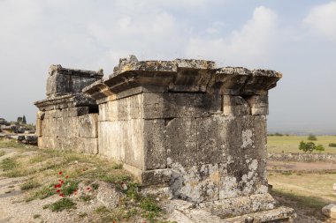Hierapolis, Türkiye. Lahit ve antik kalıntıları kriptalarının.