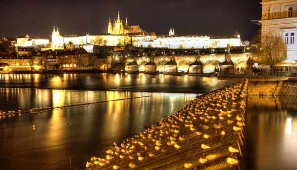 Praga. Nocny krajobraz. Czechy. — Zdjęcie stockowe