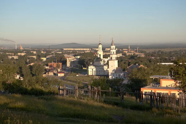 Nevyansk Russia July 2014 Stone White Building Shore Pond Right — Stock Photo, Image