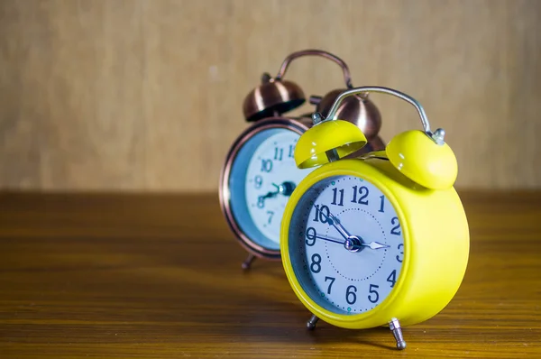 .retro alarm clock on table — Stock Photo, Image